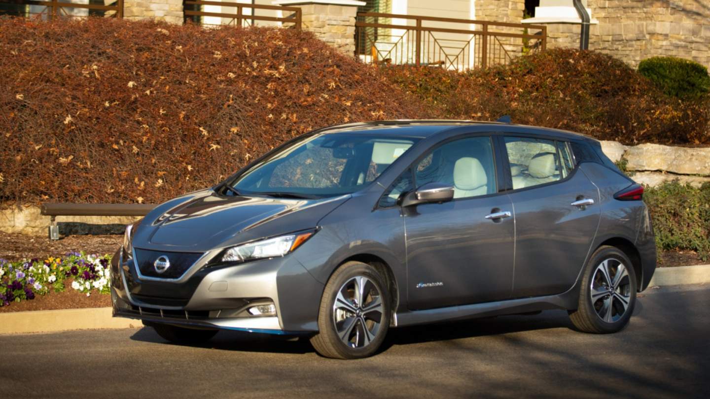 The 2022 Nissan Leaf just became the new EV bargain SlashGear