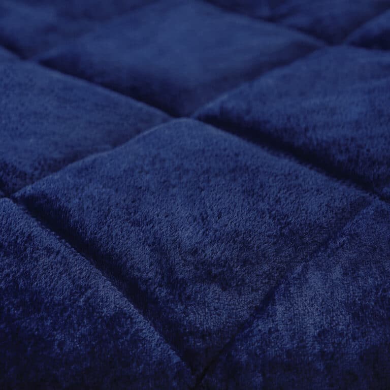 Our 3 Best Weighted Blankets for Fibromyalgia Pain