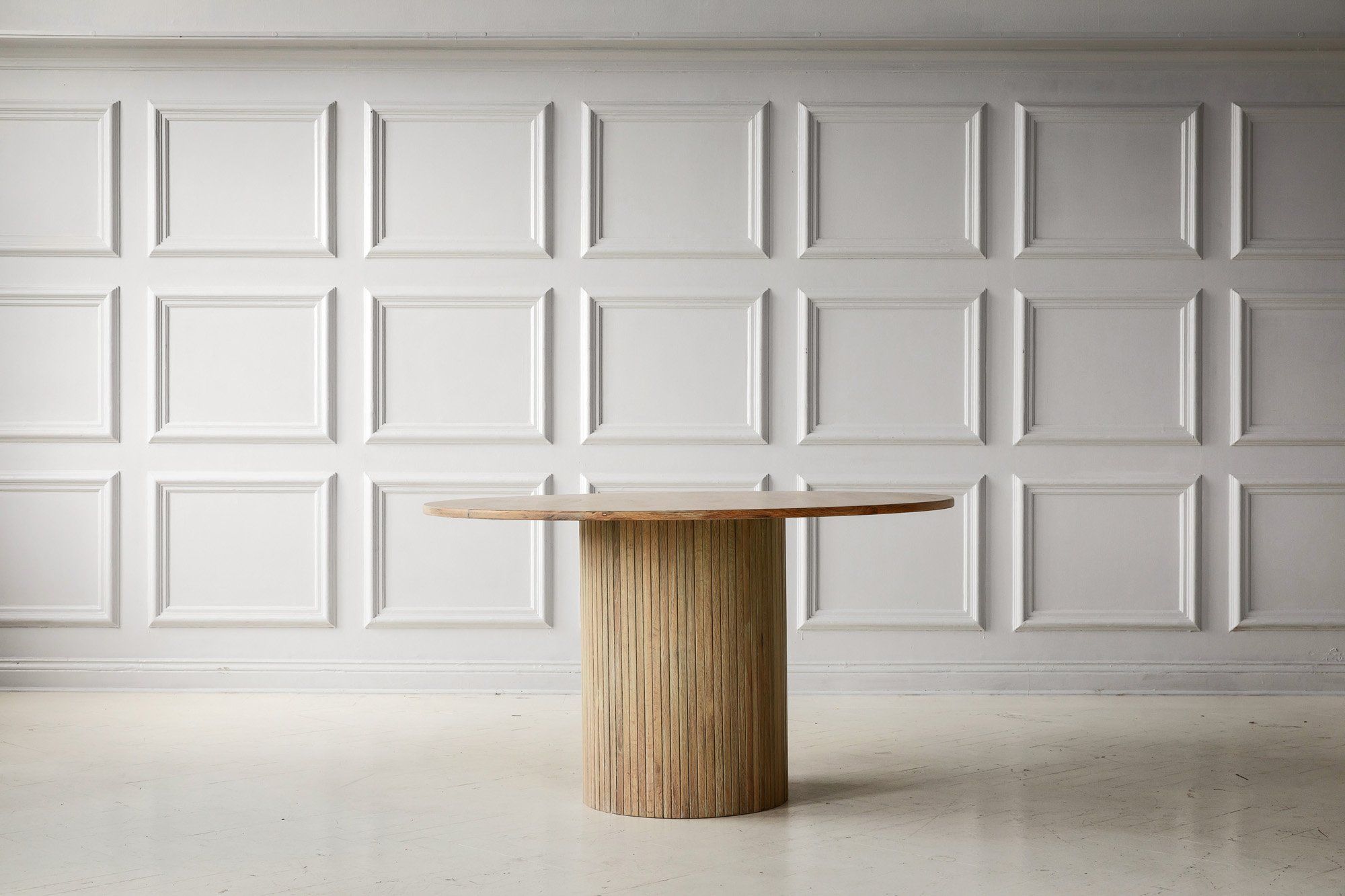 Adele Bord Adele matbord Samla familjen kring vårt underbara matbord Adele Sleepo