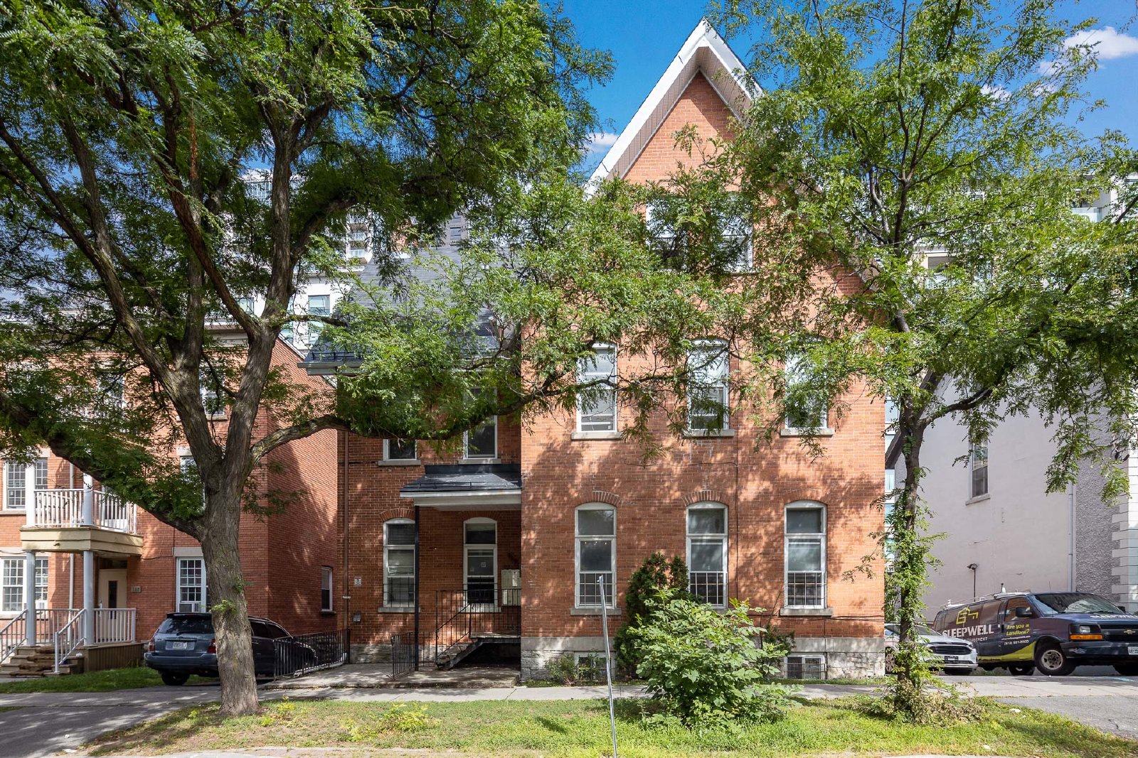 119 Daly Avenue 12 Ottawa, ON K1N 6E6 Sleepwell Property Management