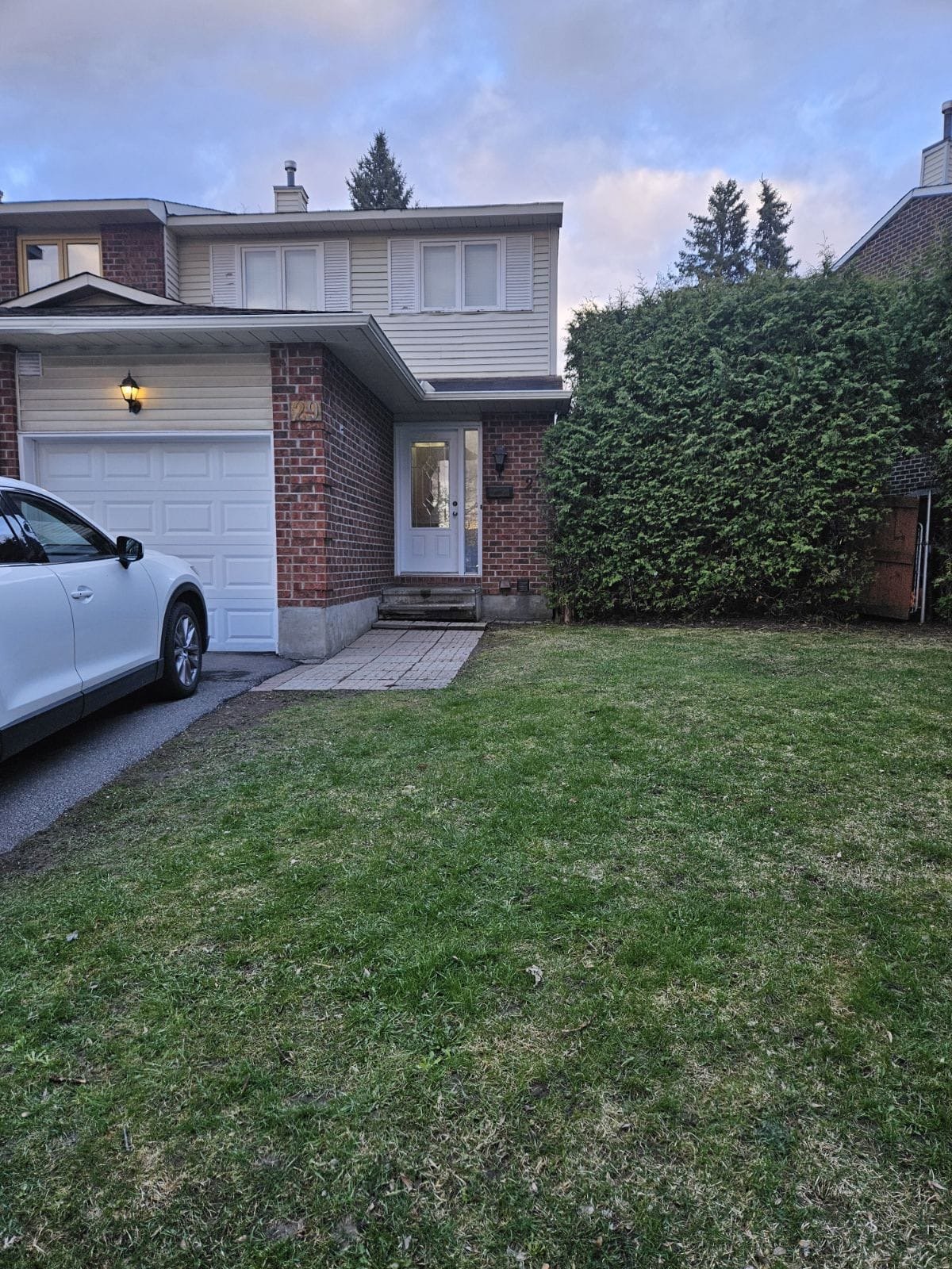 29 McCurdy Drive Ottawa, ON K2L2W7 Sleepwell Property Management