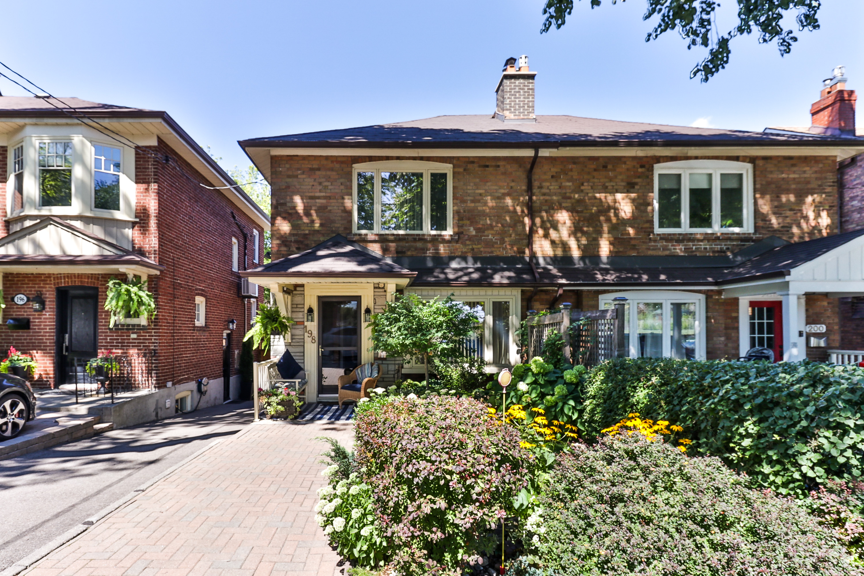 Slideshow PropertySpaces 198 Broadway Avenue, Toronto, ON, Canada