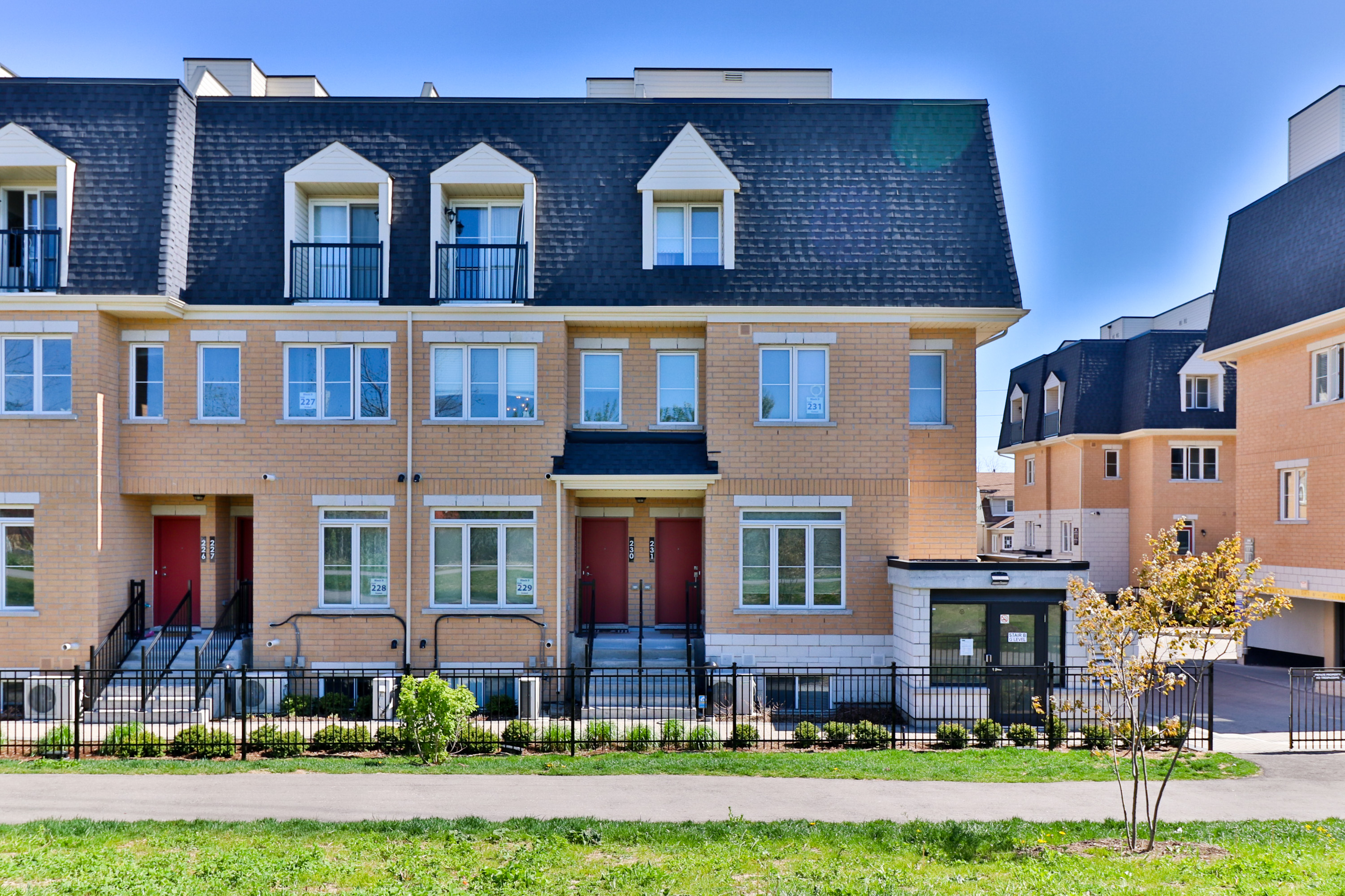 Slideshow PropertySpaces 380 Hopewell Avenue, Toronto, ON, Canada