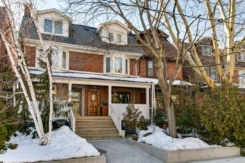 Slideshow PropertySpaces 652 Markham Street, Toronto, ON, Canada