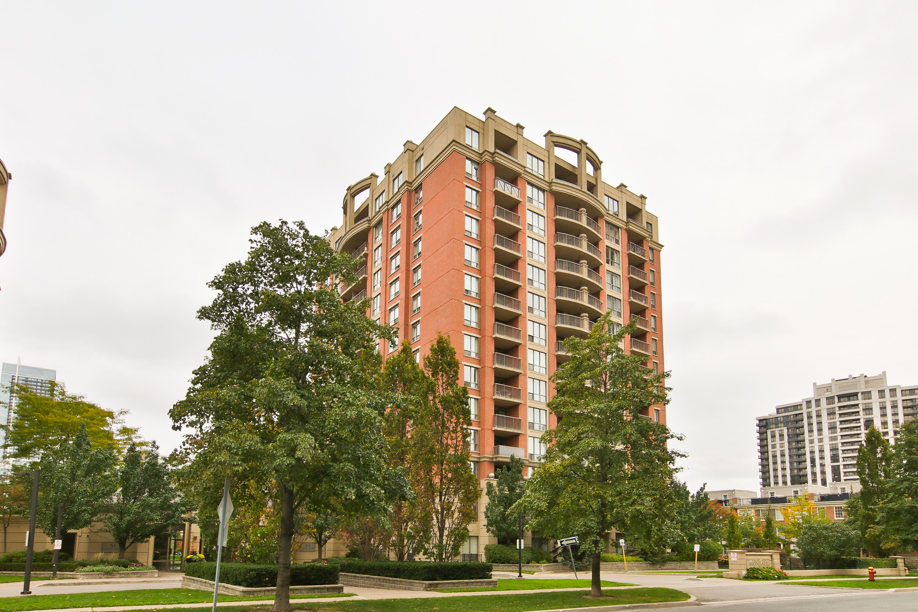 Slideshow PropertySpaces 55 Harrison Garden Boulevard