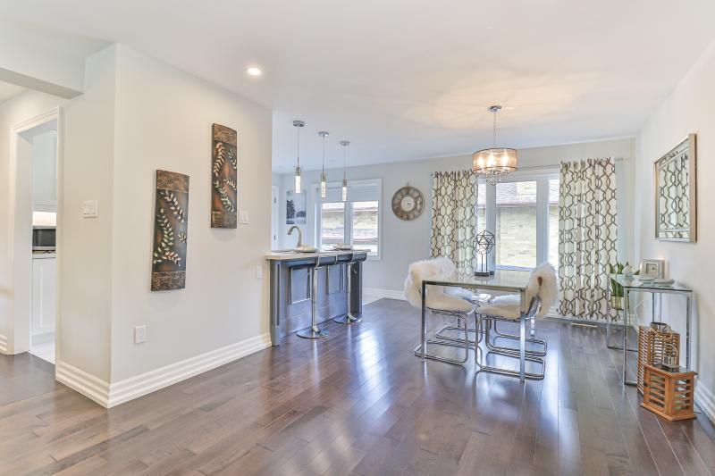 Slideshow PropertySpaces 101 Saskatoon Drive, Etobicoke, ON, Canada