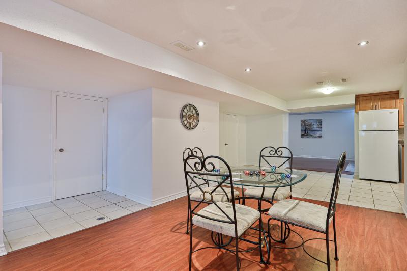 Slideshow PropertySpaces 93 Denbigh Crescent, North York, ON, Canada