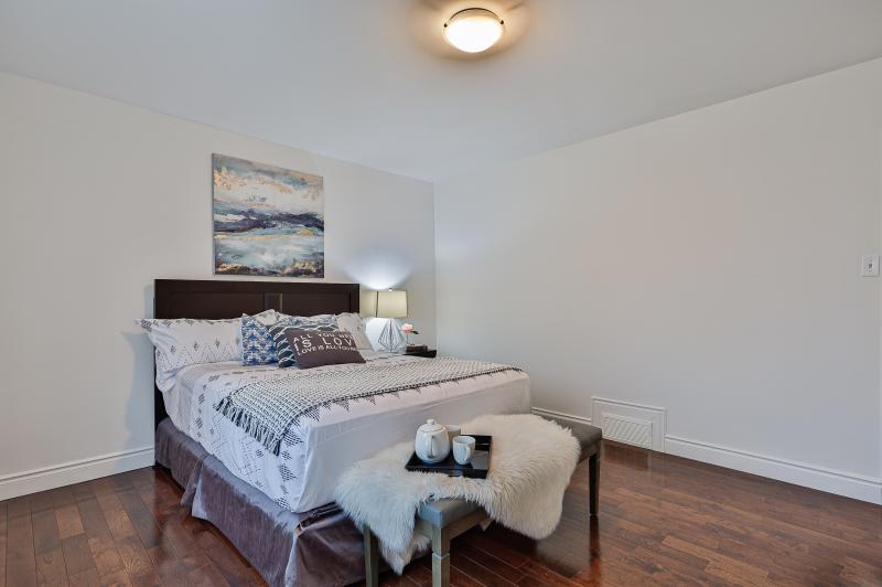 Slideshow PropertySpaces 93 Denbigh Crescent, North York, ON, Canada