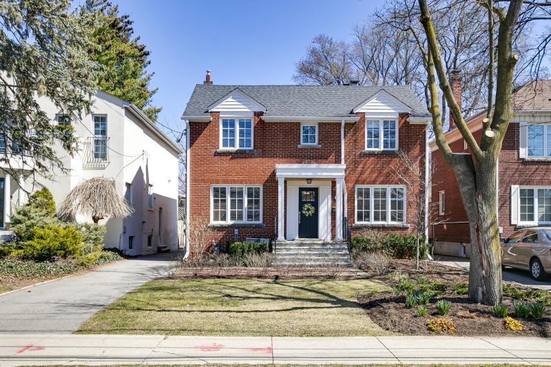 Slideshow PropertySpaces 1061 Royal York Road, Etobicoke, ON, Canada