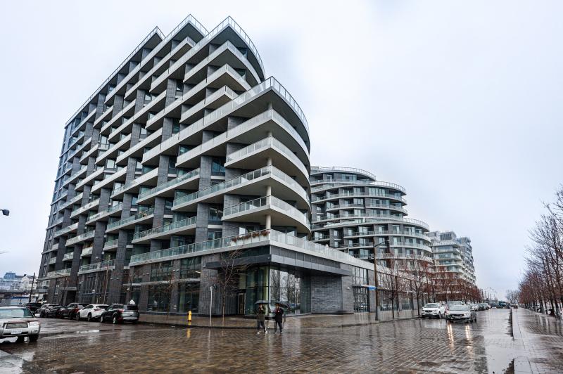 Slideshow PropertySpaces 1 Edgewater Drive, Toronto, ON, Canada