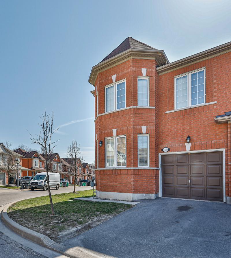 Slideshow PropertySpaces 7360 Zinnia Place, Mississauga, ON