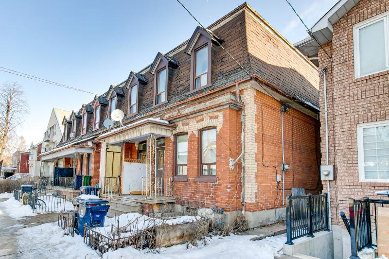 Slideshow PropertySpaces 211 Osler Street, Toronto, ON, Canada