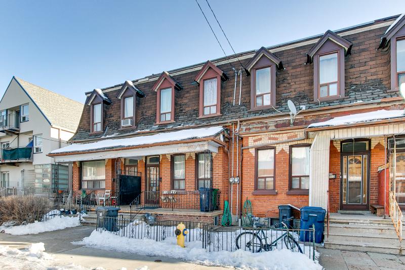 Slideshow PropertySpaces 211 Osler Street, Toronto, ON, Canada