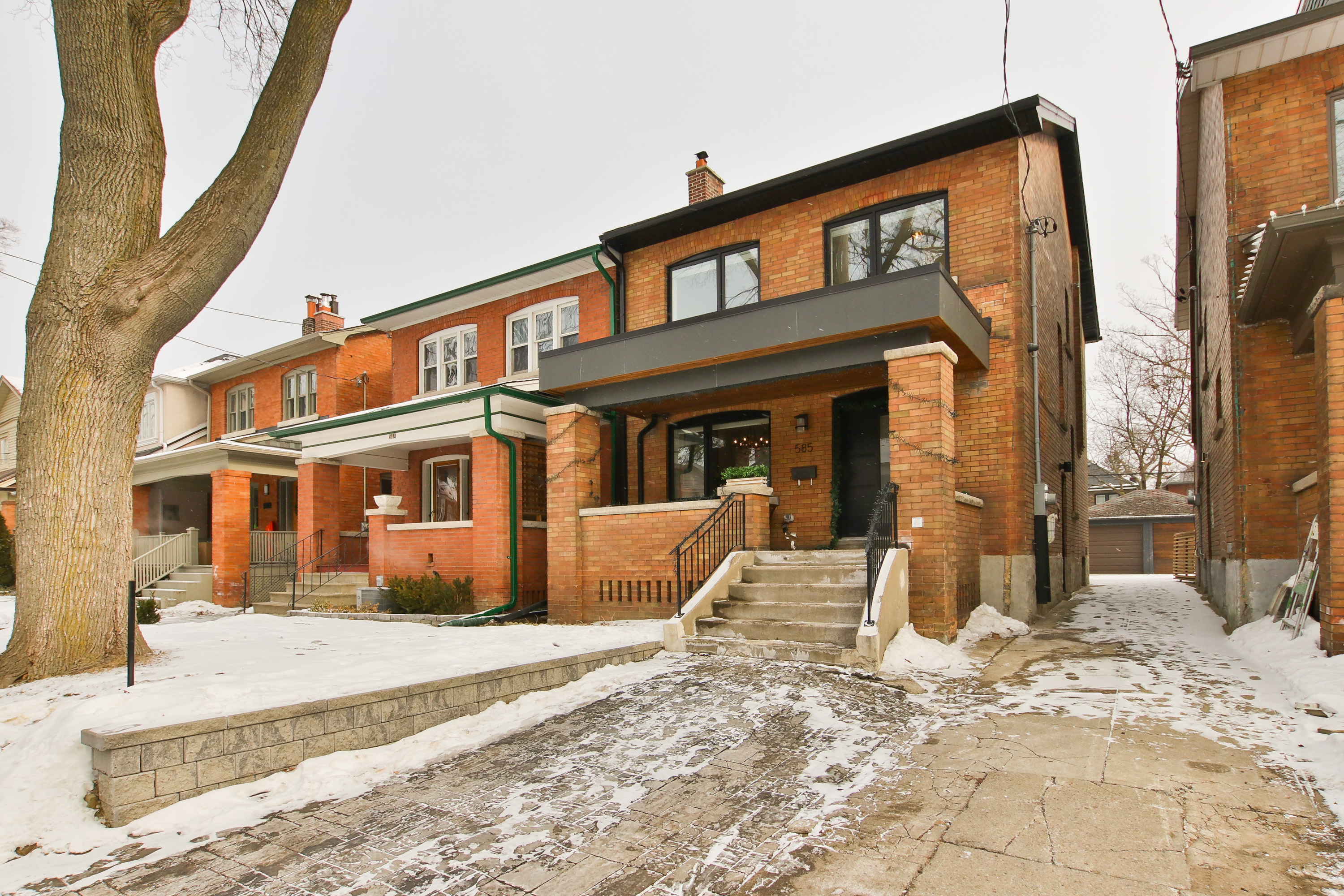 Slideshow PropertySpaces 585 Windermere Avenue, Toronto, ON, Canada