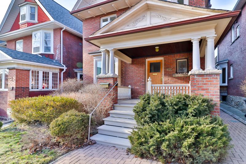 Slideshow PropertySpaces 226 Wright Avenue, Toronto, ON, Canada