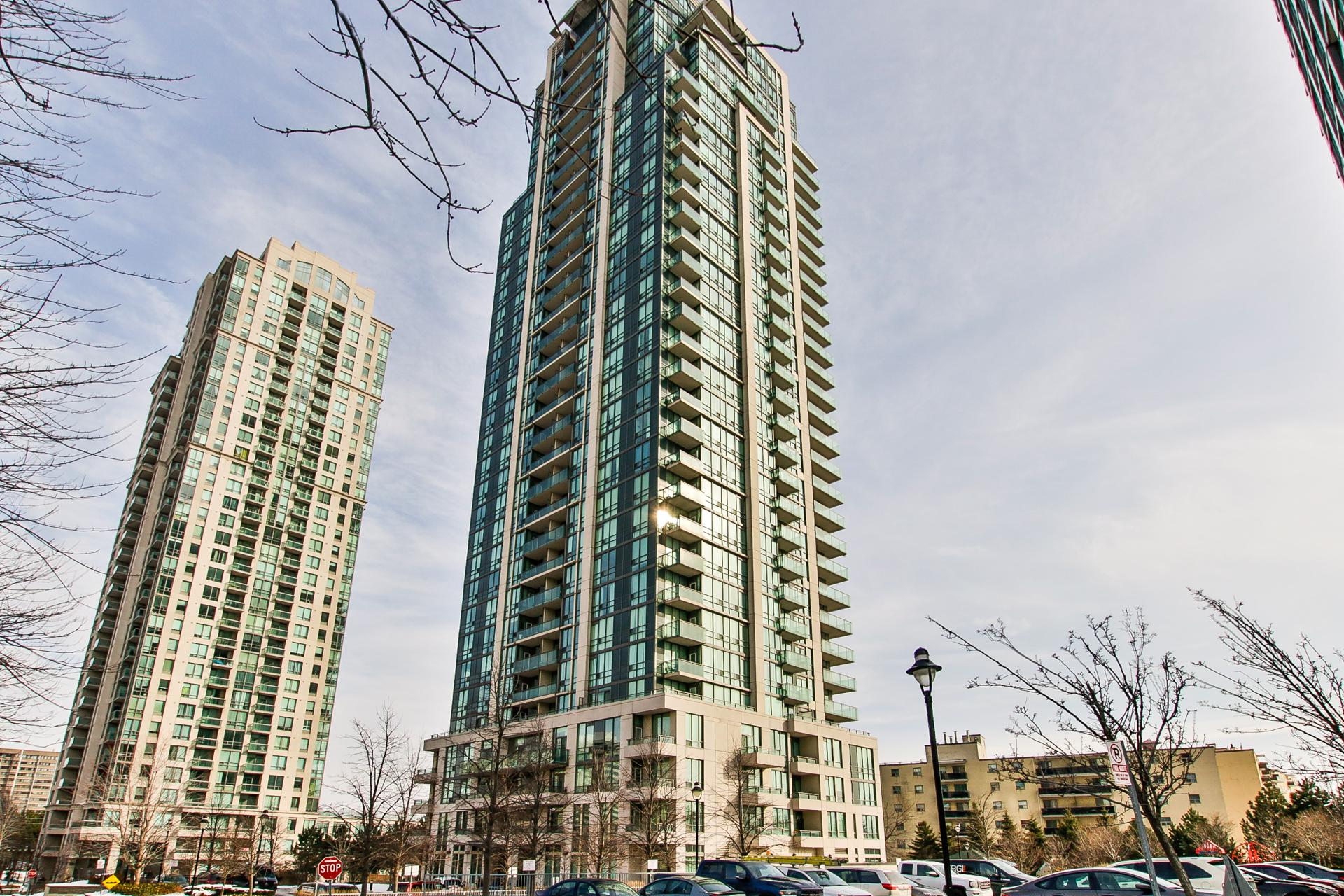 Slideshow PropertySpaces 3515 Kariya Drive, Mississauga, ON, Canada