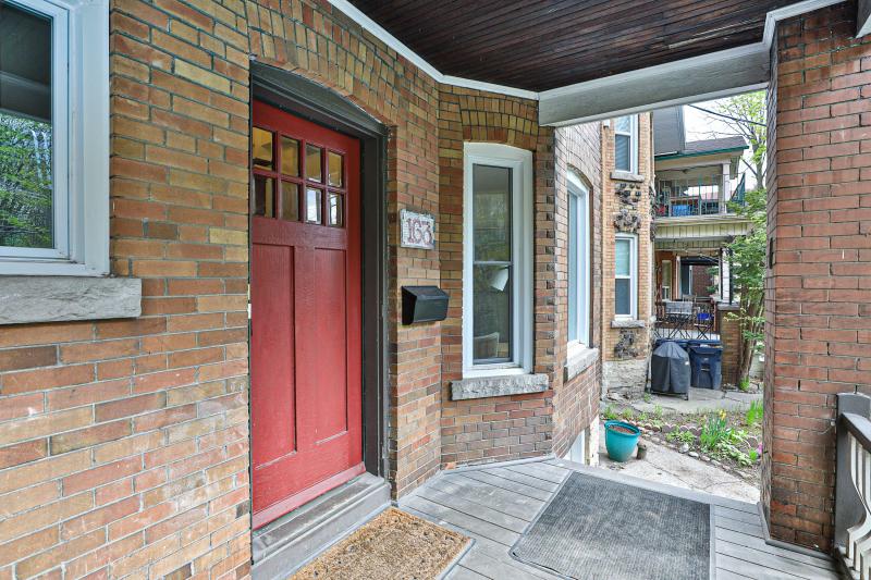 Slideshow PropertySpaces 163 Parkside Drive, Toronto, ON, Canada