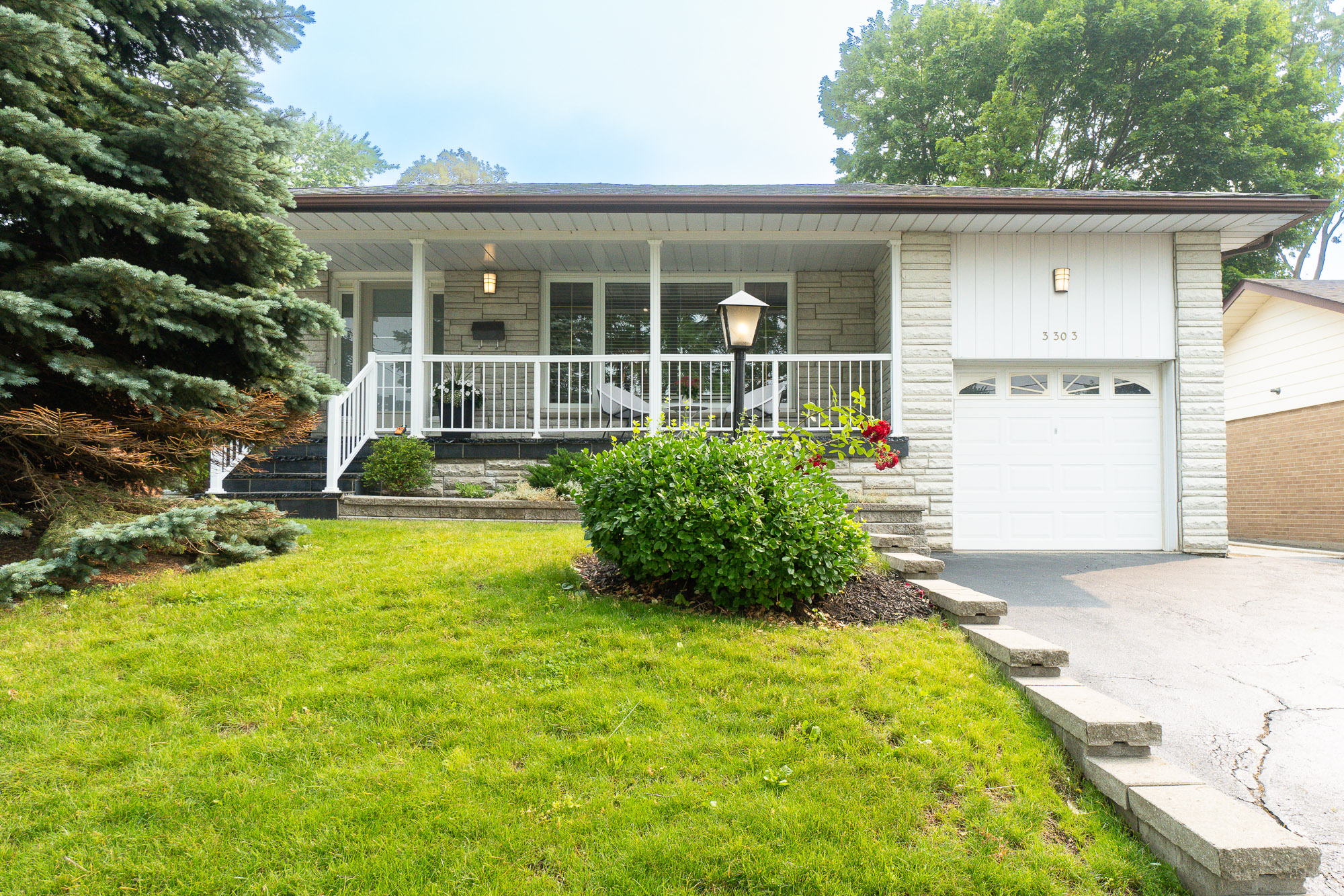 Slideshow PropertySpaces 3303 Rymal Road, Mississauga, ON, Canada