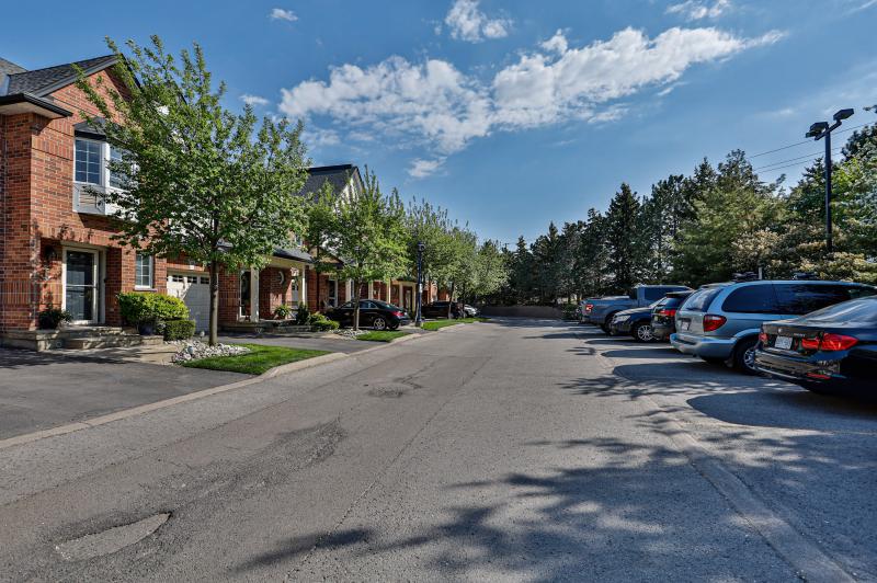 Slideshow PropertySpaces 145 Edgewater Drive, Stoney Creek, ON