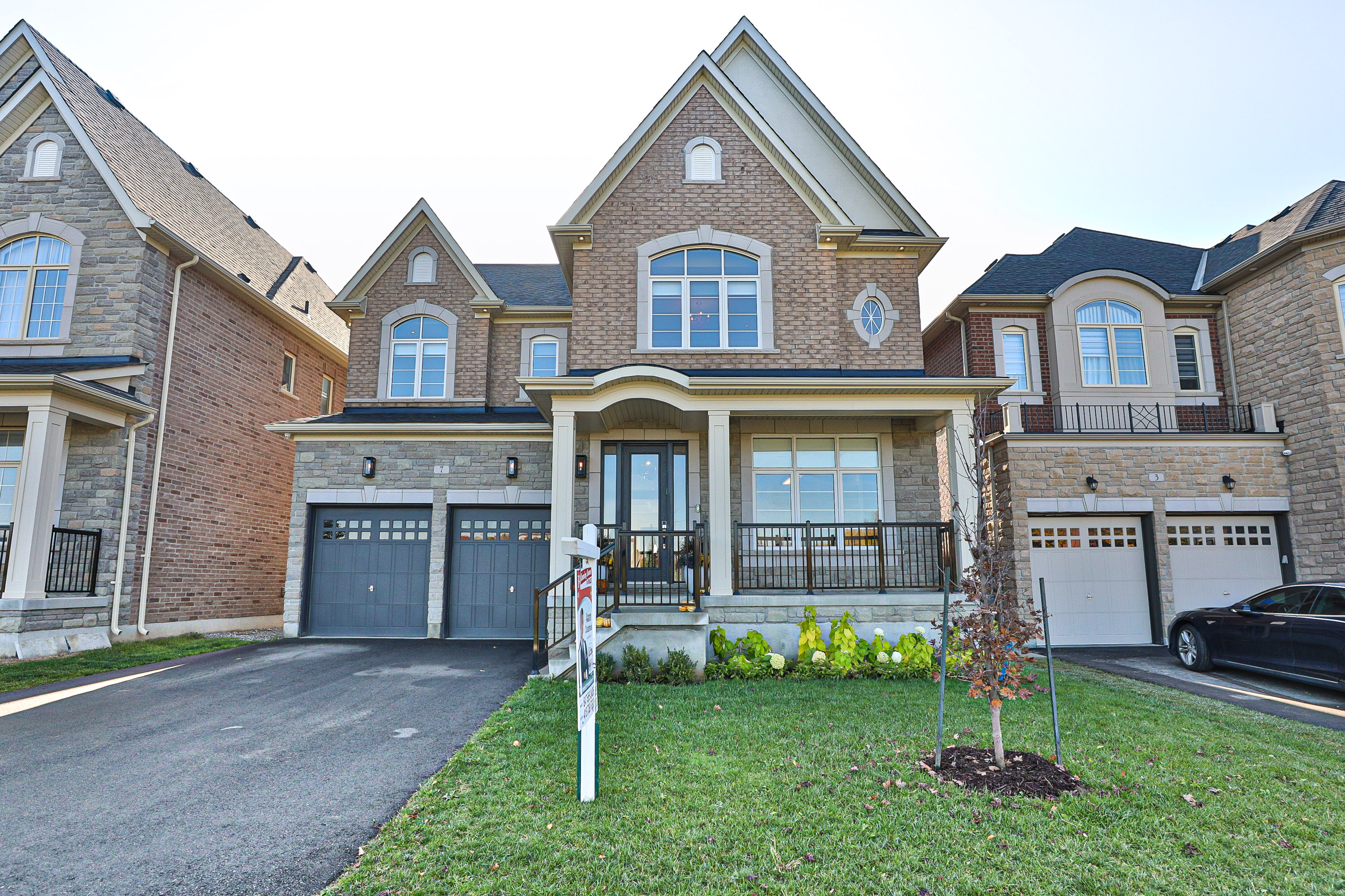 Slideshow PropertySpaces 7 Elmway Court, Thornhill, ON, Canada