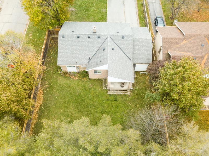 Slideshow PropertySpaces 64 Southwell Drive, North York, ON, Canada