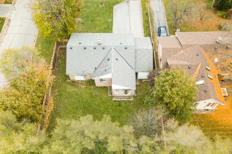 Slideshow PropertySpaces 64 Southwell Drive, North York, ON, Canada