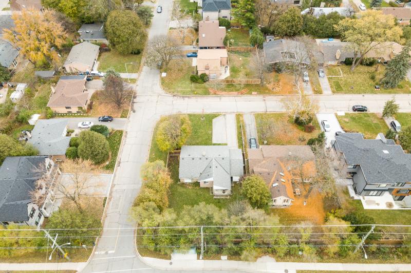 Slideshow PropertySpaces 64 Southwell Drive, North York, ON, Canada