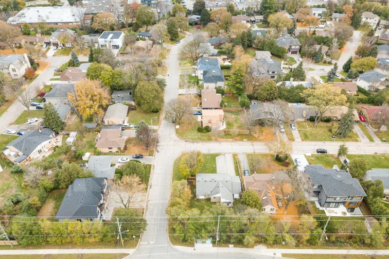 Slideshow PropertySpaces 64 Southwell Drive, North York, ON, Canada