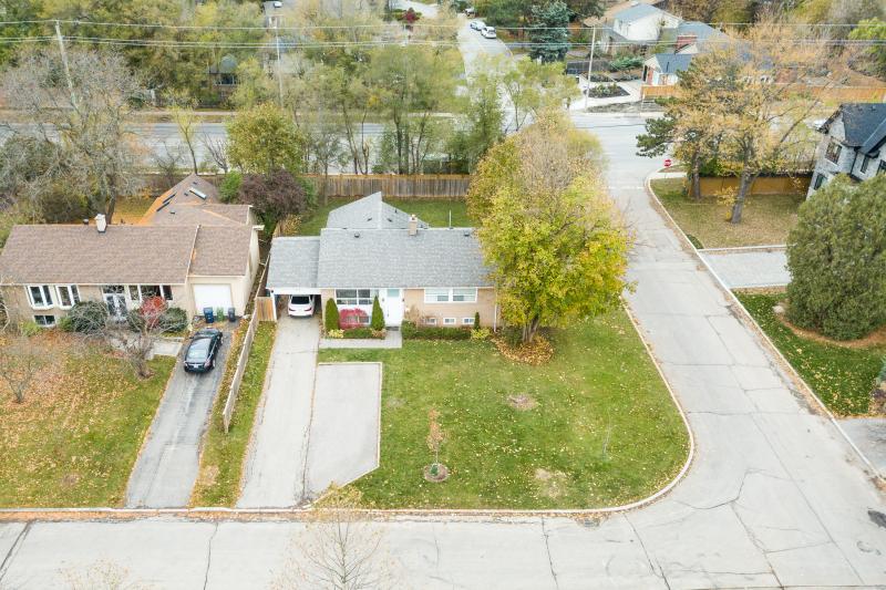 Slideshow PropertySpaces 64 Southwell Drive, North York, ON, Canada