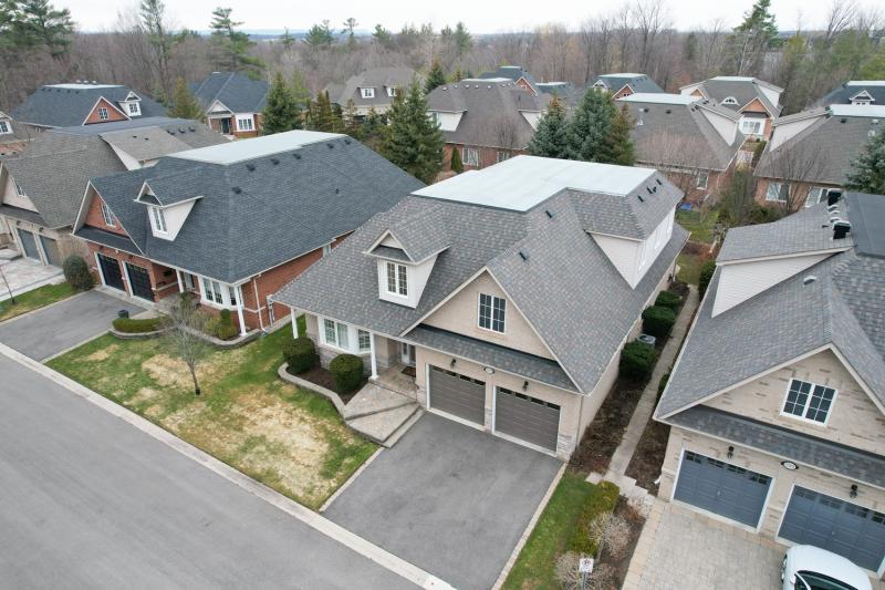 Slideshow PropertySpaces 2333 Ravine Gate