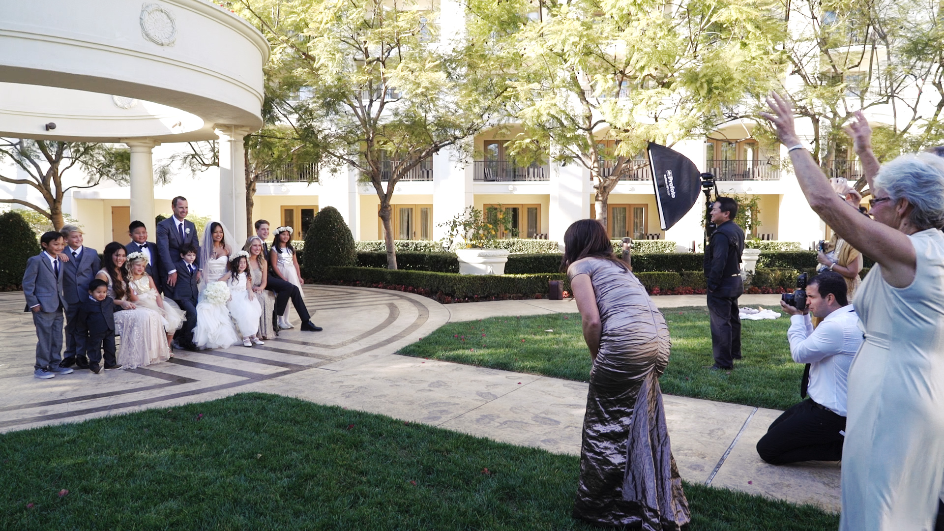 3 Ways To Photograph Family Group Photos With Flash