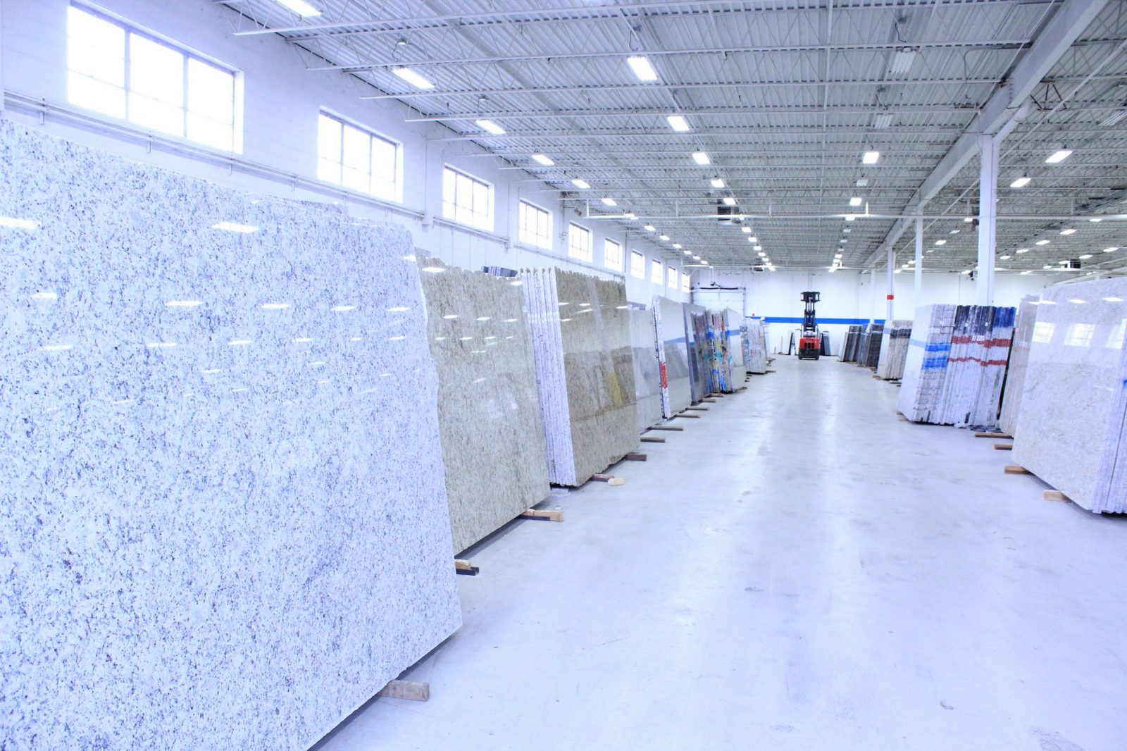 New Warehouse Lighting Turns Up Stone’s Natural Beauty and Saves Atlas