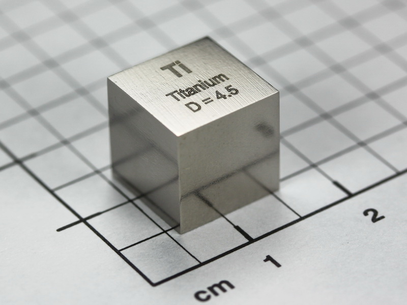 Titanium precision density cube 10mm 4.5g