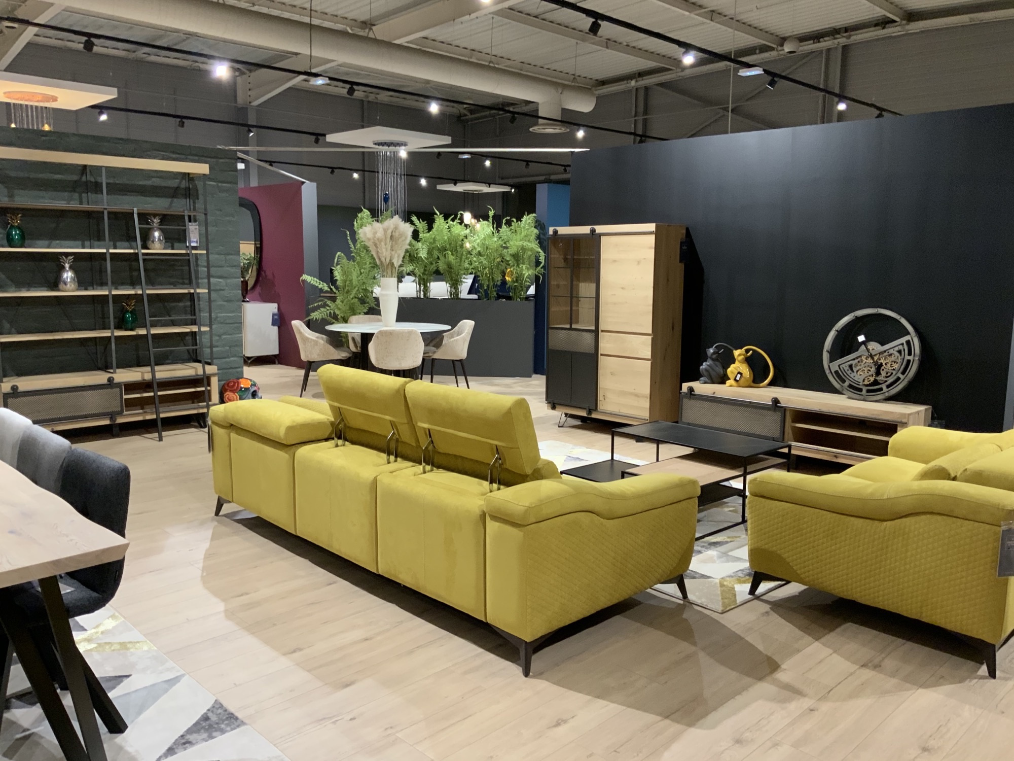 Magasin de canapés, meubles design à HERBLAY Mobilier de France