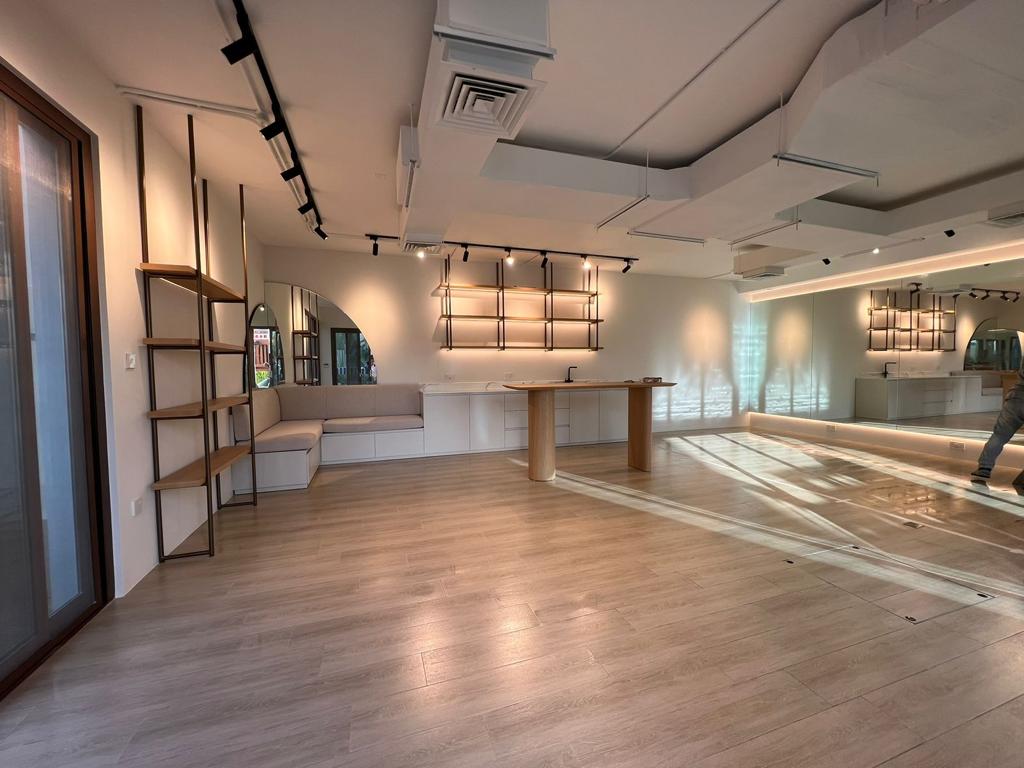 SMART GUIDE general contracting & maintenance L.L.C Villa 42 Gym