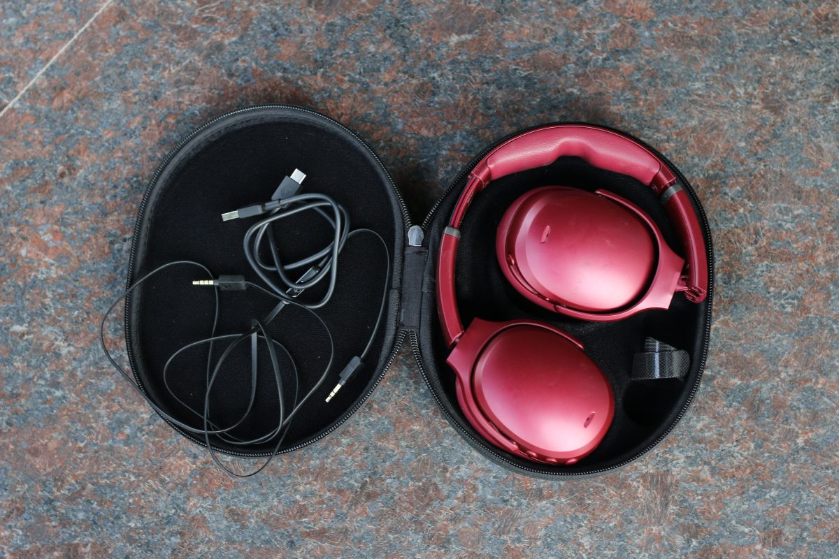 Skullcandy Crusher ANC box contents