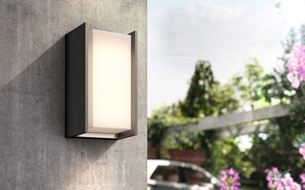 Smart Garden Lights Full 2019 Guide & Best Lighting To Buy