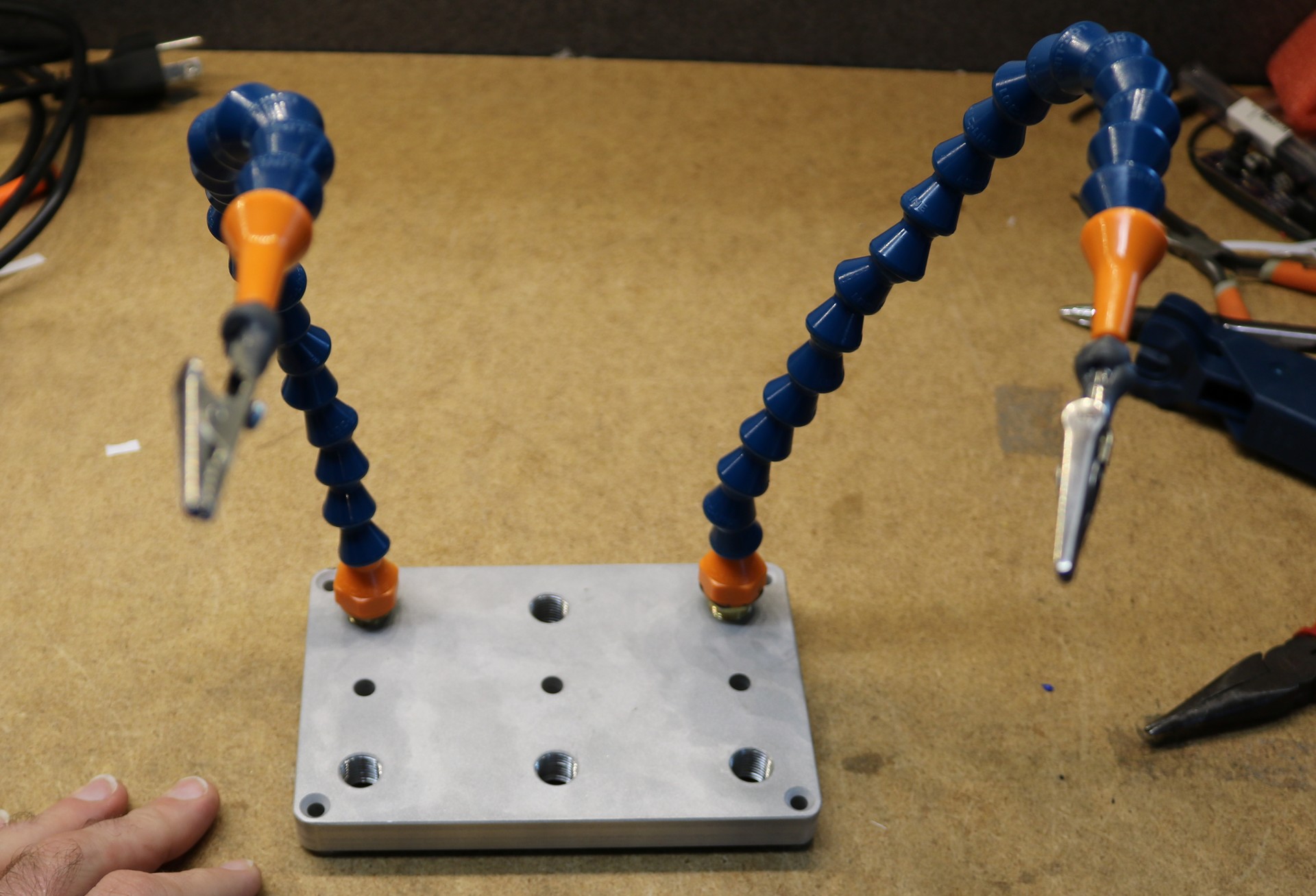 Sparkfun third hand kit review and modifications Dr. Scott M. Baker