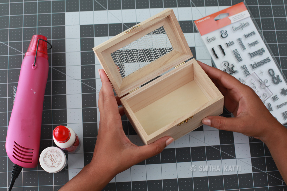 Embossing on wood a quick 15minute craft idea! Smiling Colors