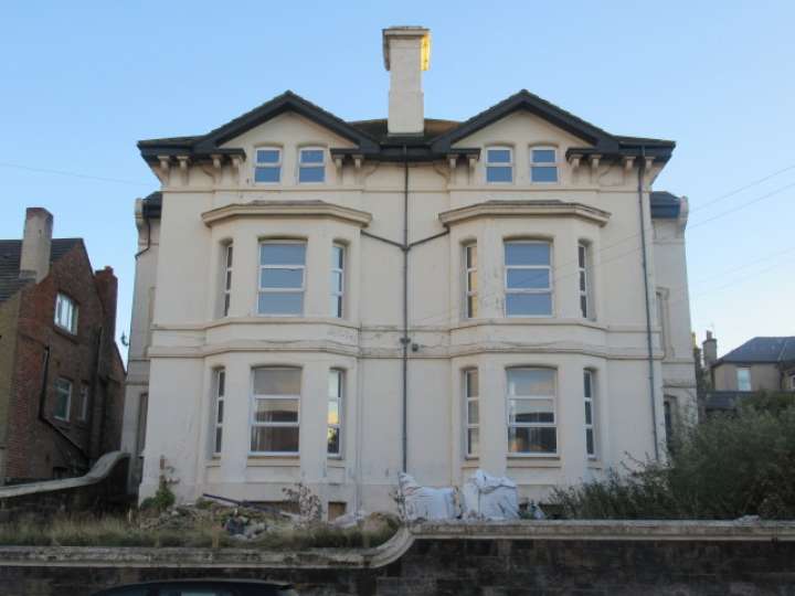 169171 VICTORIA ROAD, NEW BRIGHTON Smith and Sons