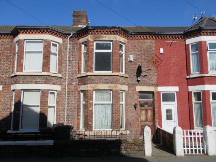 42 HOLLYBANK ROAD, BIRKENHEAD Smith and Sons