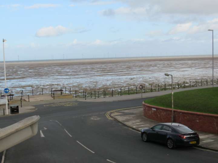 94 TRINITY ROAD, HOYLAKE Smith and Sons