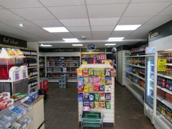 124 ALLPORT ROAD, BROMBOROUGH Smith and Sons