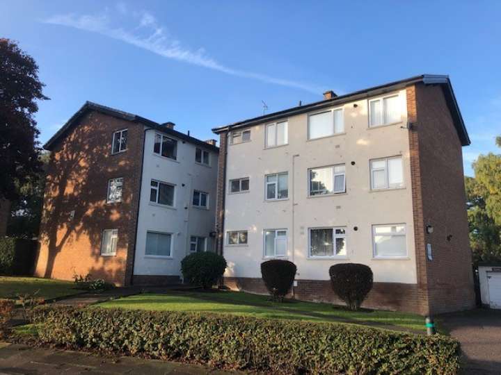 163 BERKELEY COURT, ARROWE PARK Smith and Sons (enGB)