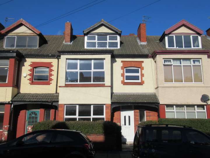 14 BROUGHAM ROAD, WALLASEY Smith and Sons