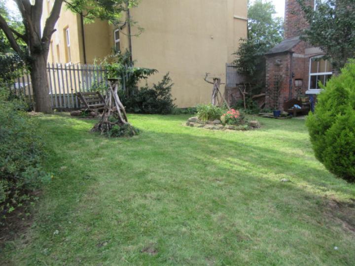 2733 GRANGE MOUNT, BIRKENHEAD Smith and Sons