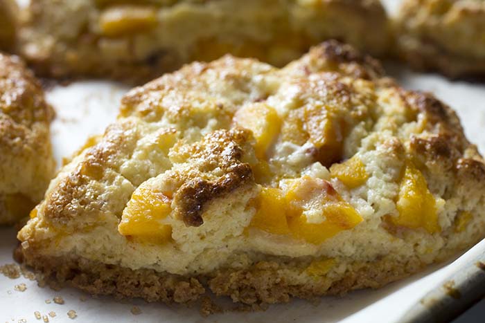 GLUTENFREE PEACH SCONES