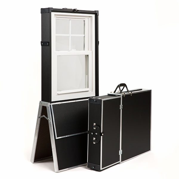 Portable Displays and Stands Smith Case