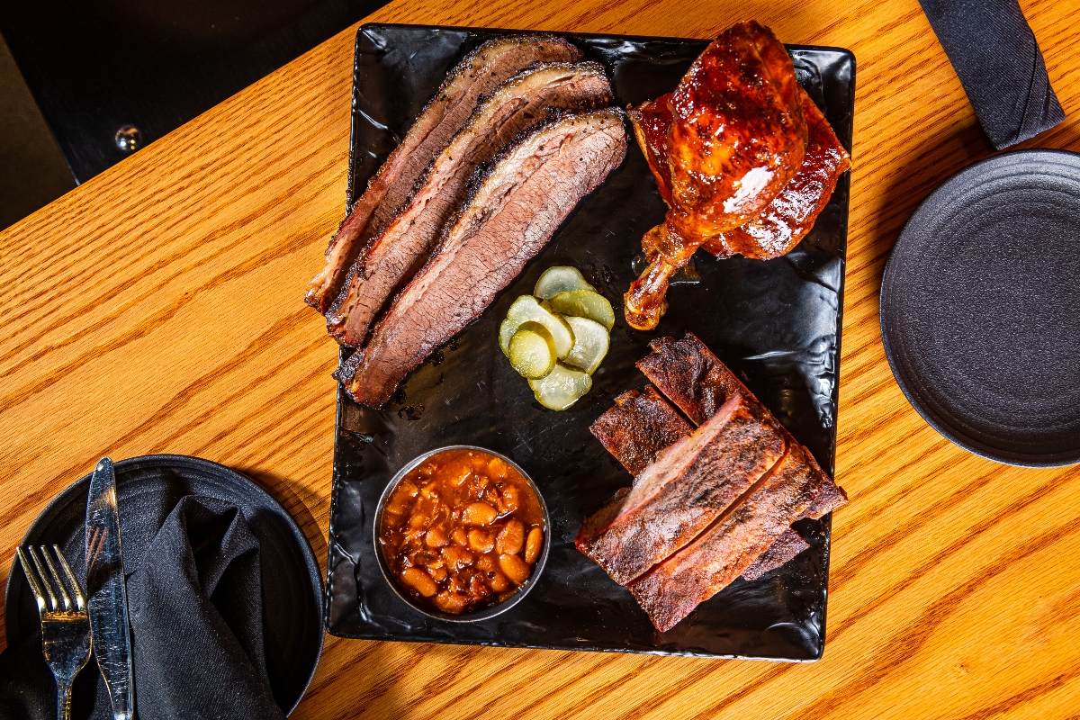 Do Smokecraft Modern Barbecue’s Trophies Translate To Restaurant