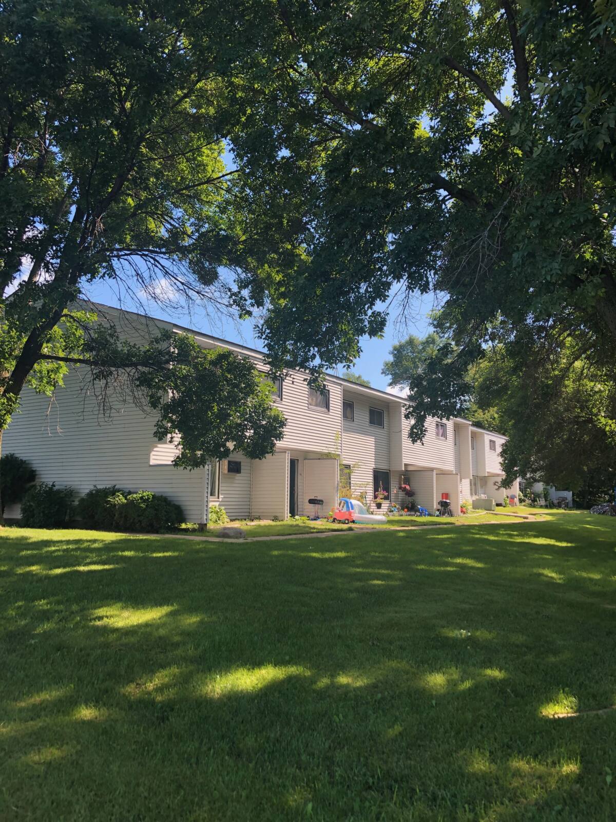 Wildwood Apartments SMR Management